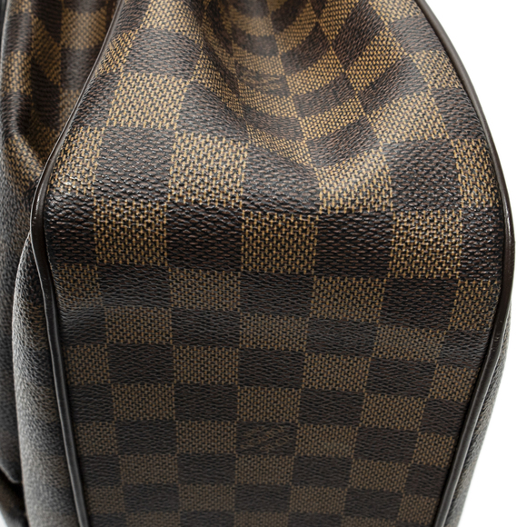 Louis Vuitton Uzes - Picture 8 of 10